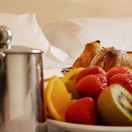 Napoleon Hotel 3*