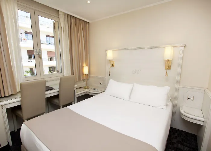 Hotel Napoleon 3*